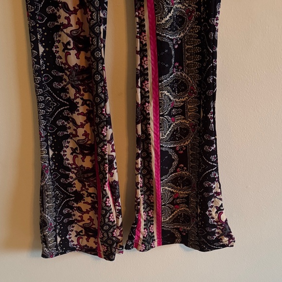 Shosho Black and Pink Patterned Flare Pants - Picture 6 of 9